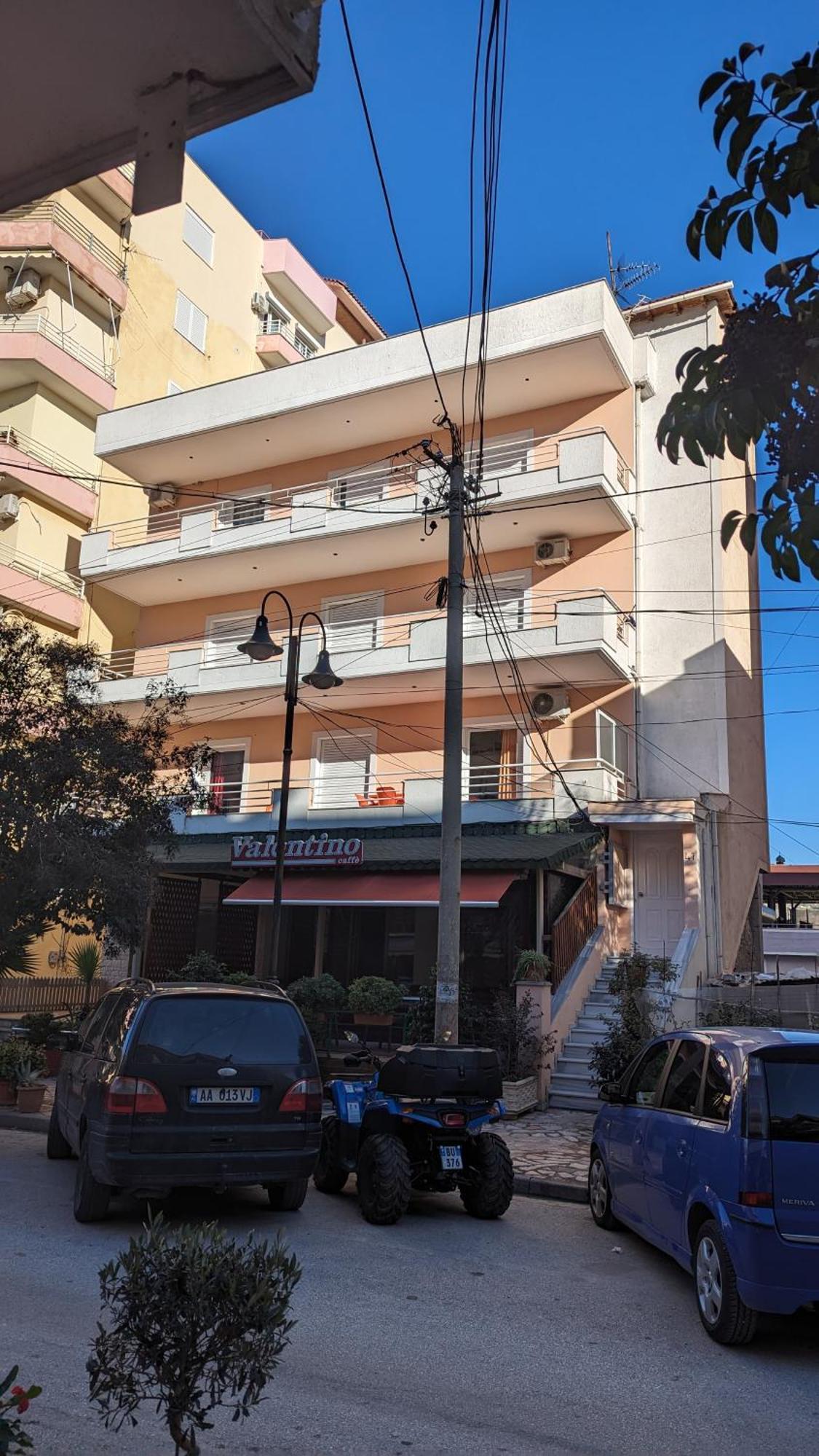Sarah'S Apartments - 5 Min Walk To Beaches & Boulevard - Big Balcony! Sarande Bagian luar foto