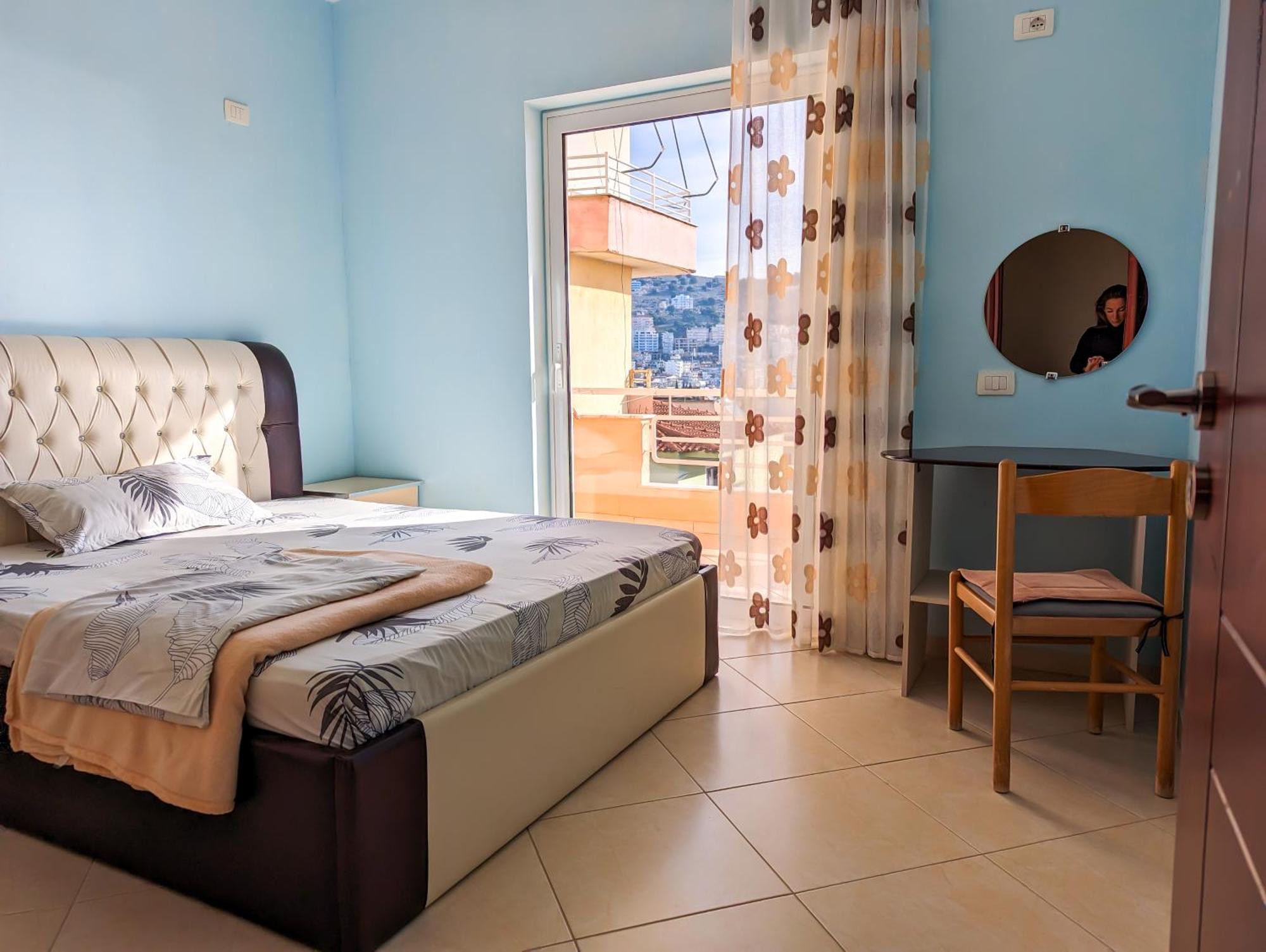 Sarah'S Apartments - 5 Min Walk To Beaches & Boulevard - Big Balcony! Sarande Bagian luar foto
