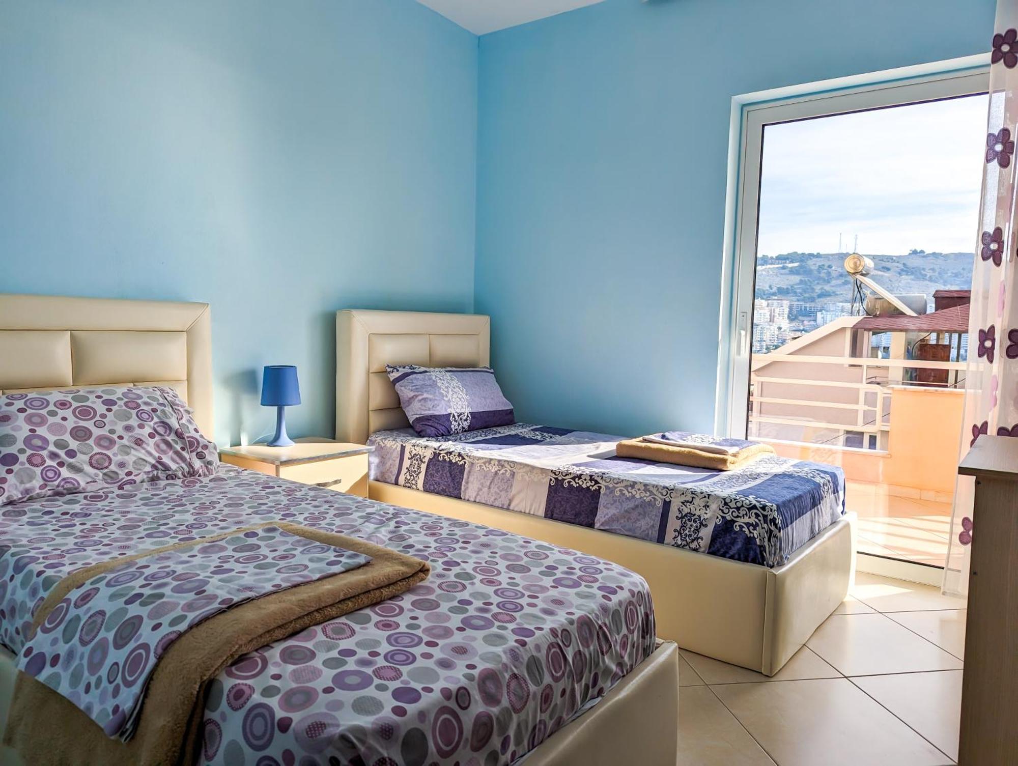 Sarah'S Apartments - 5 Min Walk To Beaches & Boulevard - Big Balcony! Sarande Bagian luar foto