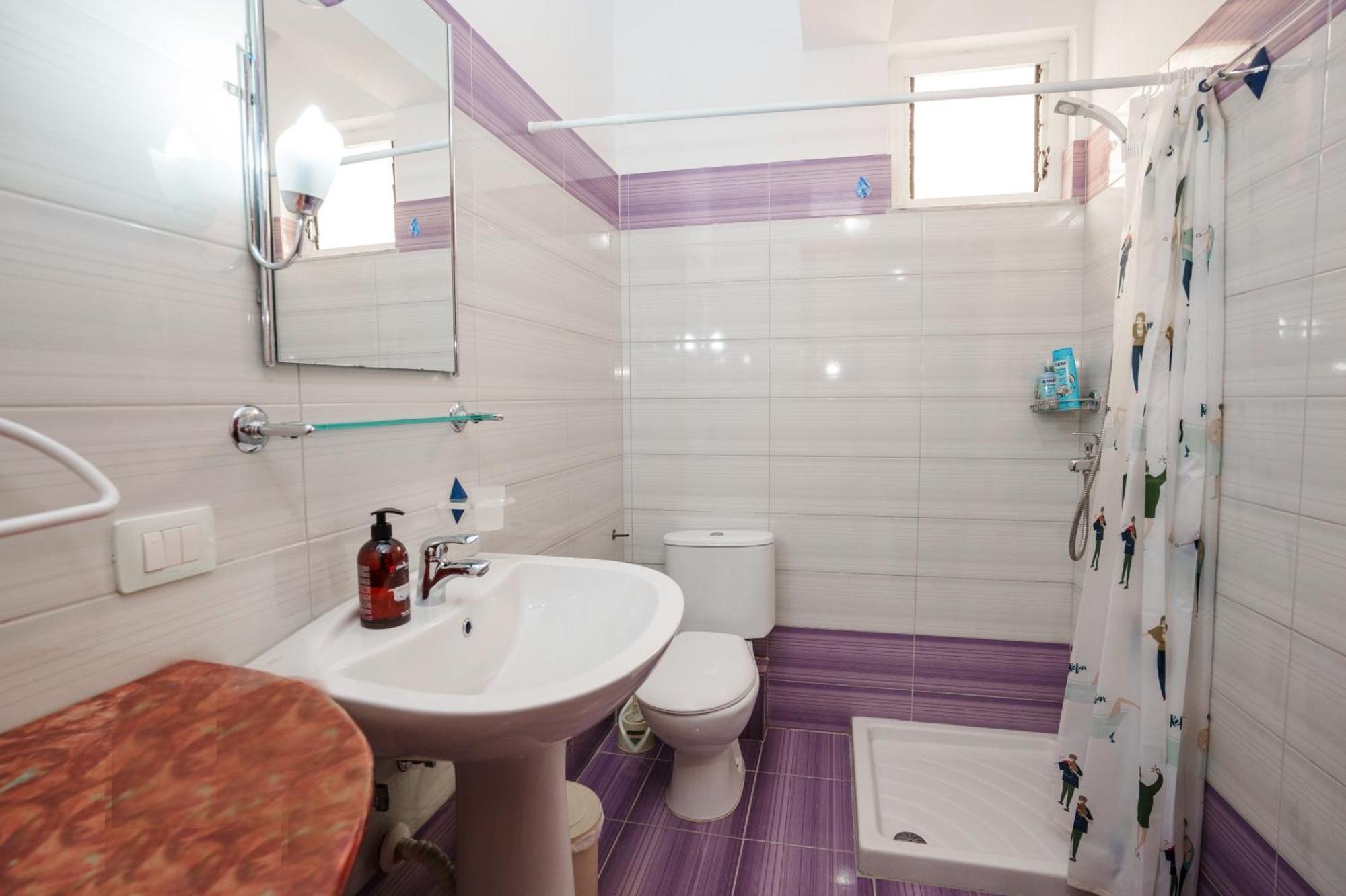 Sarah'S Apartments - 5 Min Walk To Beaches & Boulevard - Big Balcony! Sarande Bagian luar foto