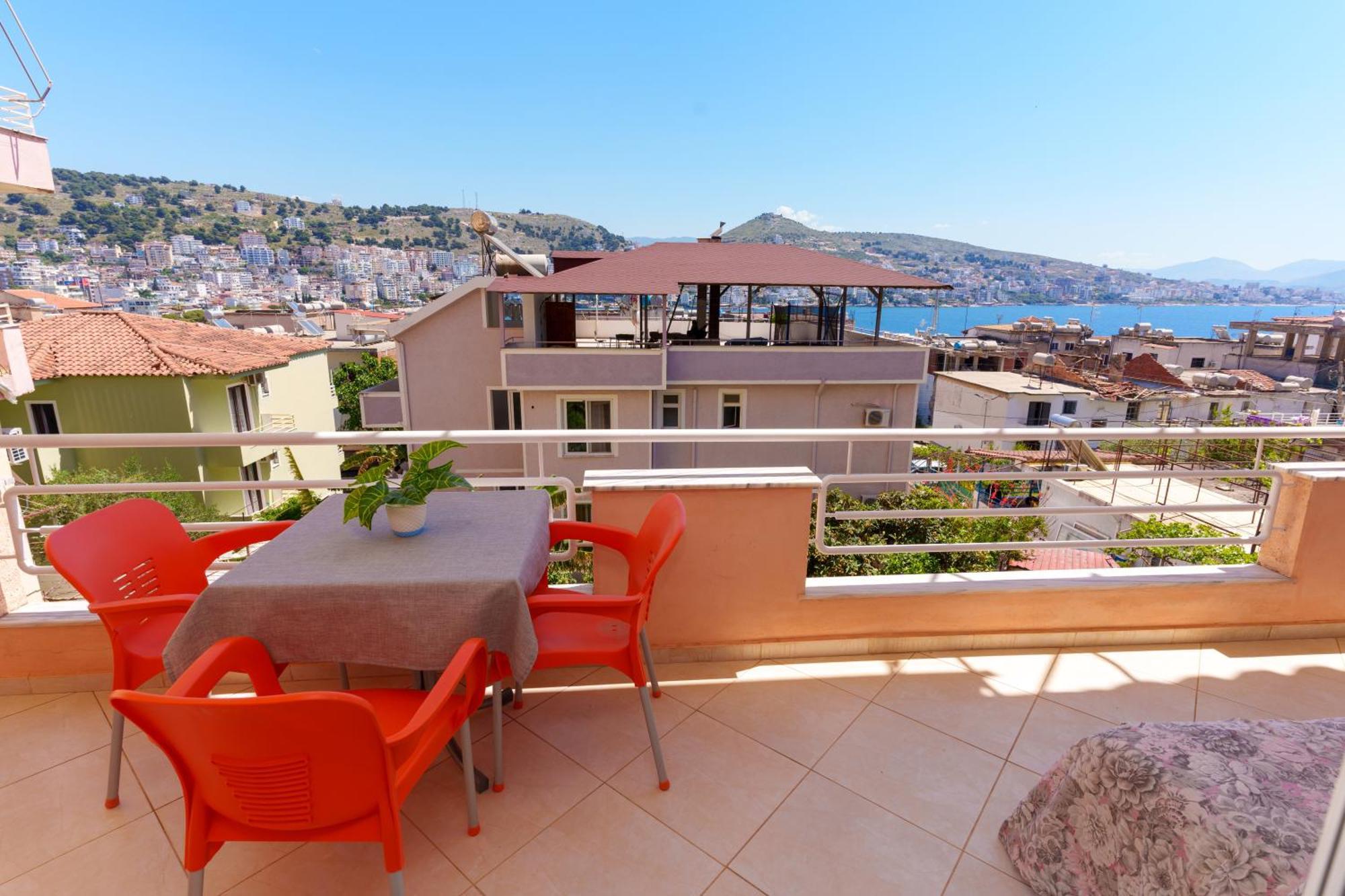Sarah'S Apartments - 5 Min Walk To Beaches & Boulevard - Big Balcony! Sarande Bagian luar foto